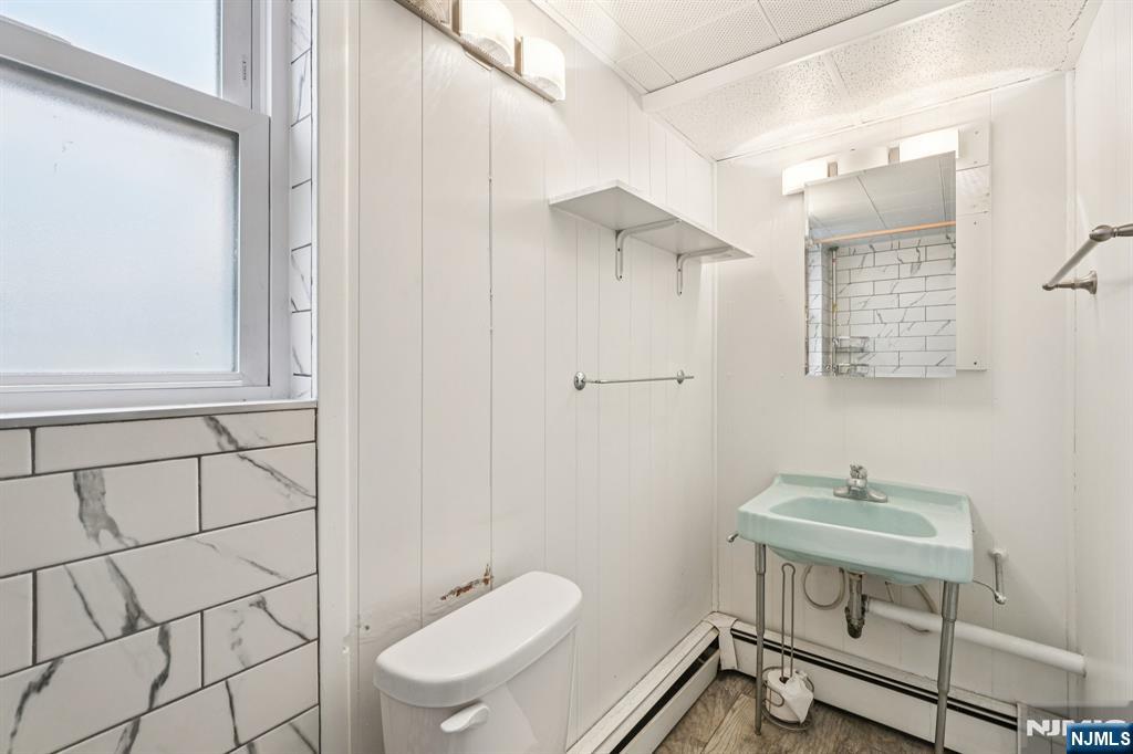 397 Oak Street Ridgefield, NJ 07657 - Photo 27 of 32