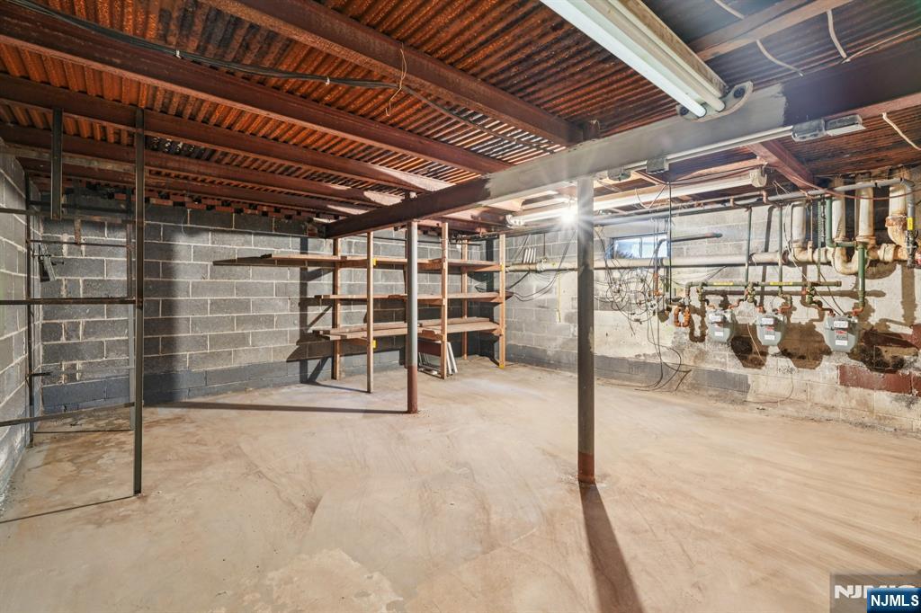 397 Oak Street Ridgefield, NJ 07657 - Photo 30 of 32