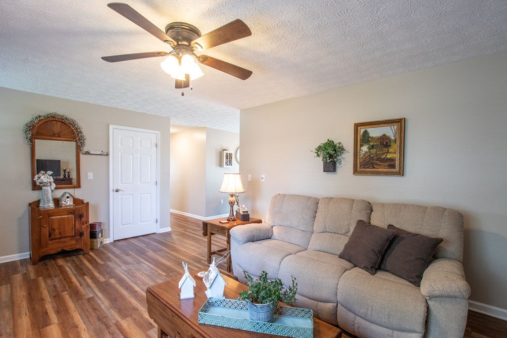 33630 Spring Hill Drive Glade Spring, VA 24340 - Photo 16 of 42 Gallery Image 16