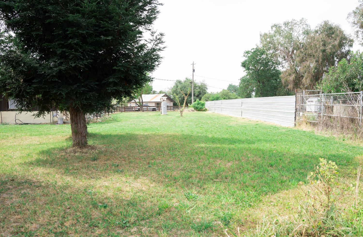 9842 Jackson Road Oakdale, CA 95361 - Photo 6 of 22