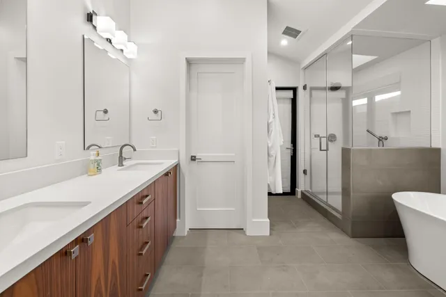 $5,500,000 | 114 La Marina, Santa Barbara, CA 93109