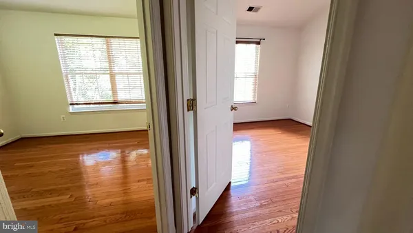 $3,400 | 4100 Flower, Fairfax, VA 22030