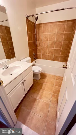 $3,400 | 4100 Flower, Fairfax, VA 22030