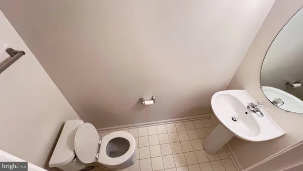 $3,400 | 4100 Flower, Fairfax, VA 22030