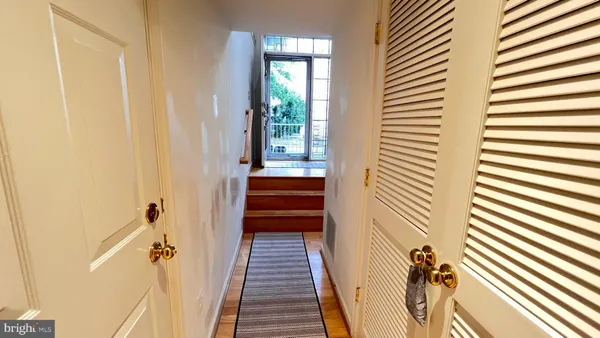 $3,400 | 4100 Flower, Fairfax, VA 22030