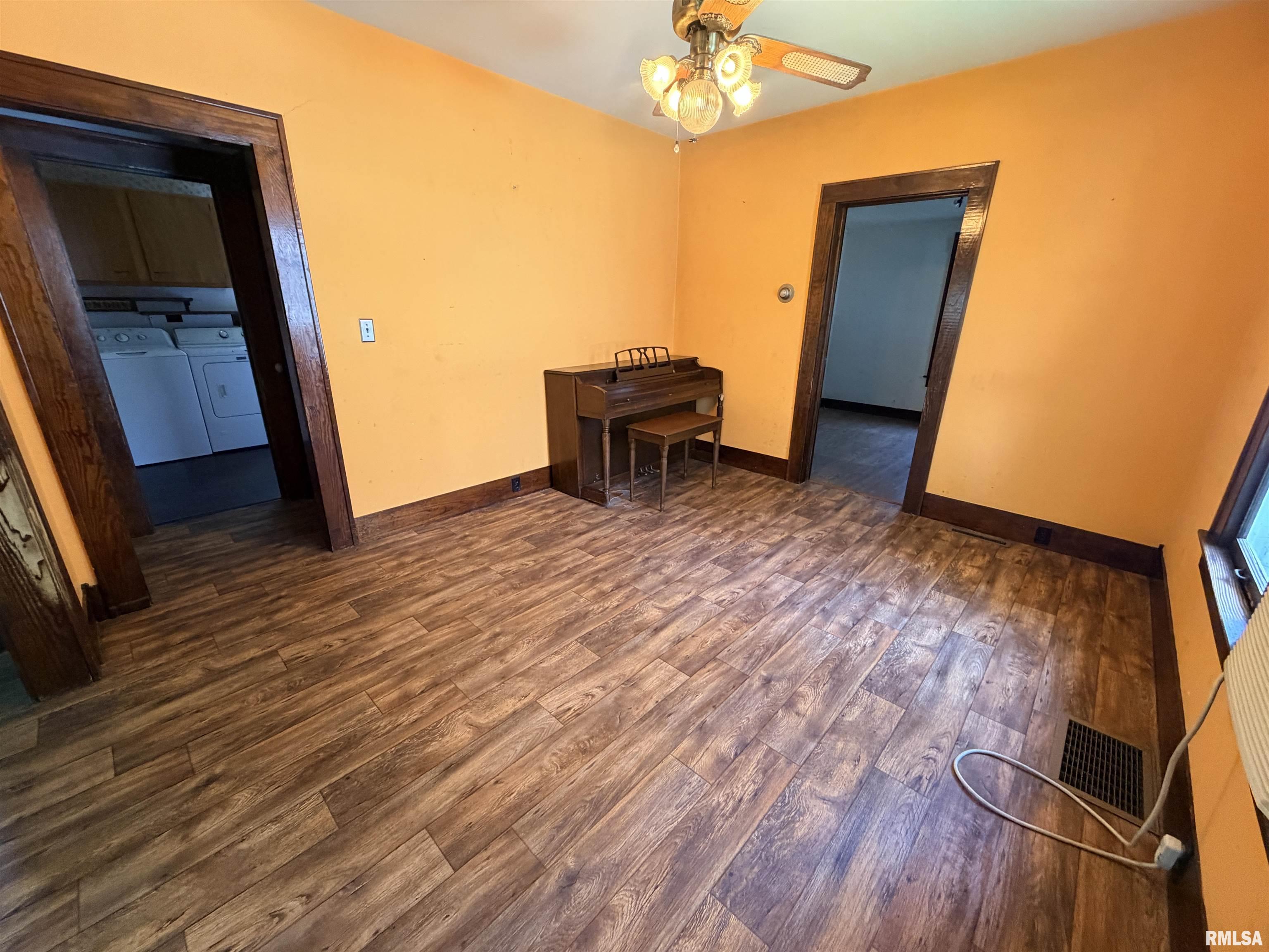 209 Douglas Street Anna, IL 62906 - Photo 14 of 34