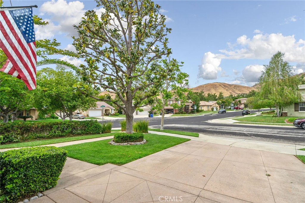 33287 Warwick Hills Road Yucaipa, CA 92399 - Photo 4 of 41