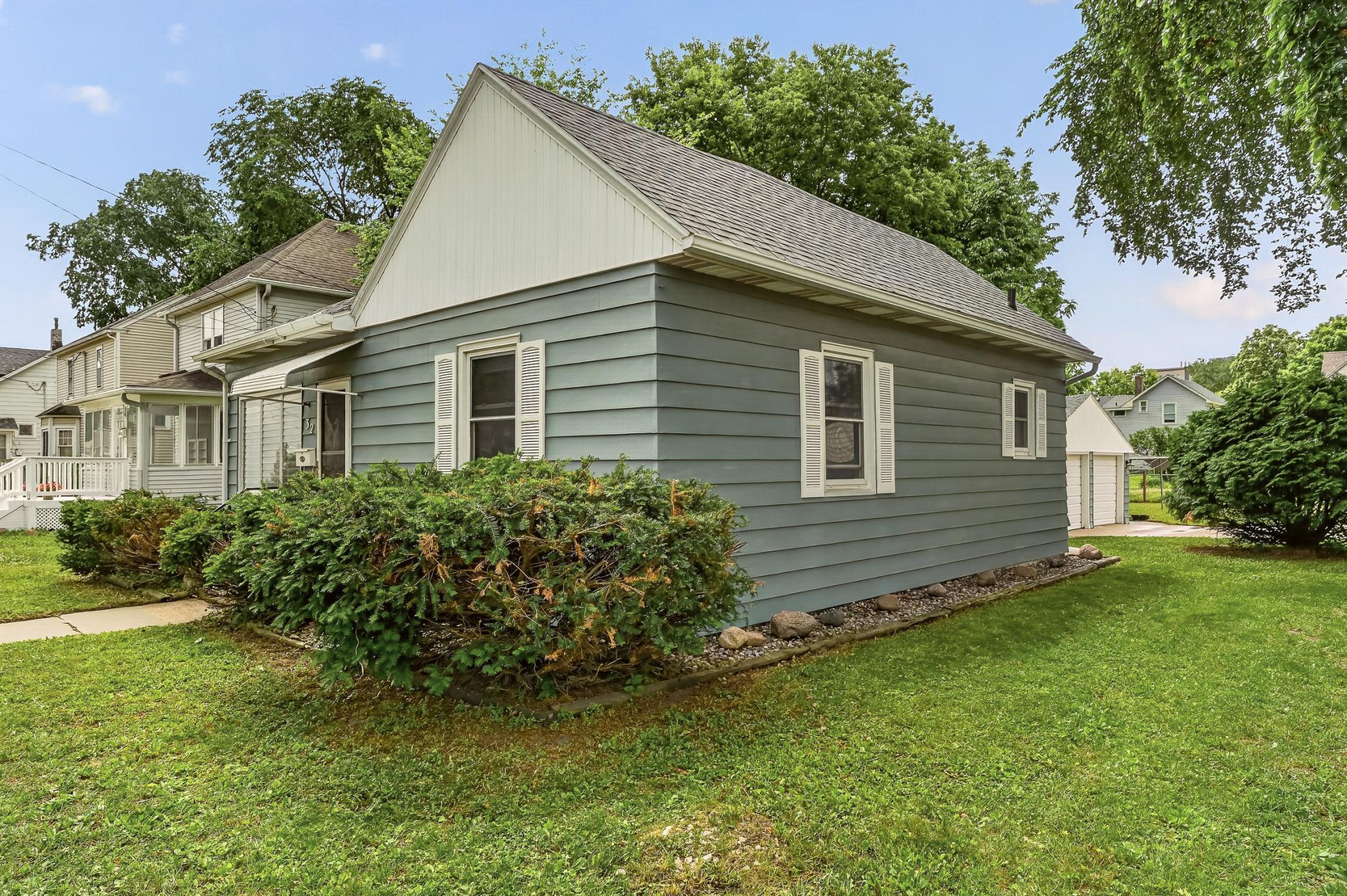 32 10th Street Northwest Rochester, MN 55901 - Photo 3 of 27