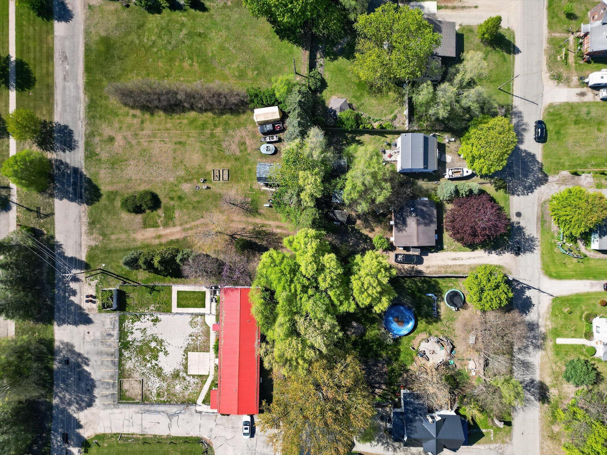1028 Alderman Street Belding, MI 48809 - Photo 38 of 54 38-1028-Alderman-St-WindowStill-Photogra