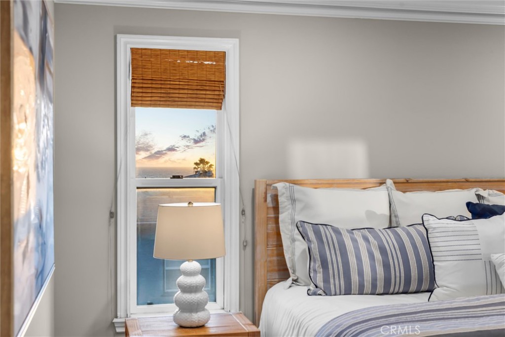 1042 Bayview Drive Hermosa Beach, CA 90254 - Photo 23 of 44