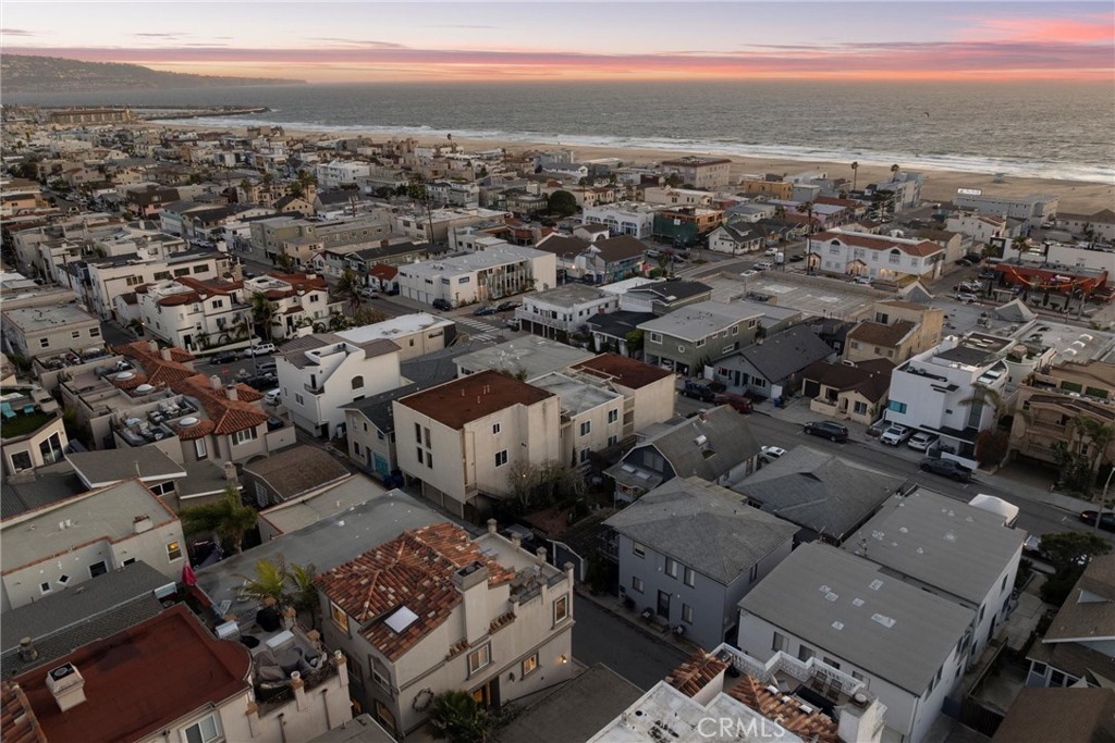 1042 Bayview Drive Hermosa Beach, CA 90254 - Photo 41 of 44 an aerial view of a city
