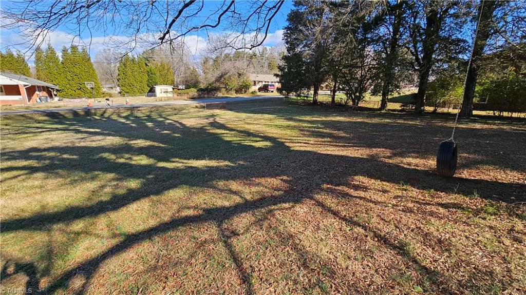 325 Stewart Road Southeast Winston-Salem, NC 27107 - Photo 22 of 25