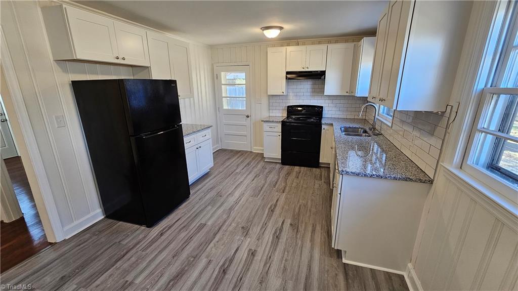 325 Stewart Road Southeast Winston-Salem, NC 27107 - Photo 8 of 25