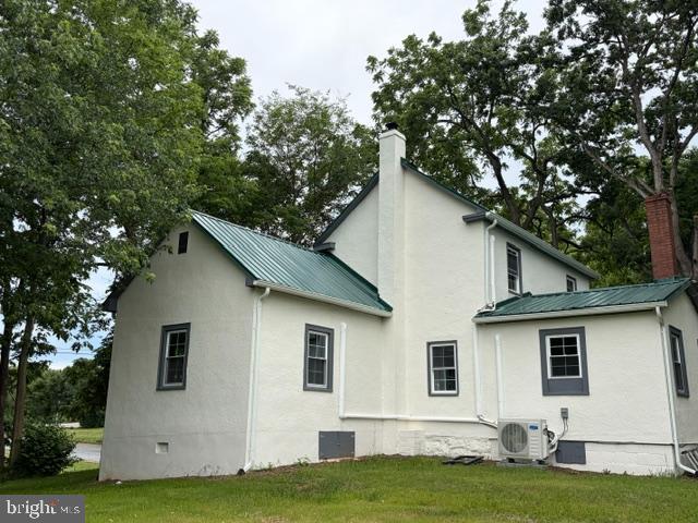 1801 Old Chapel Road Boyce, VA 22620 - Photo 4 of 31 There are new gutters and new windows