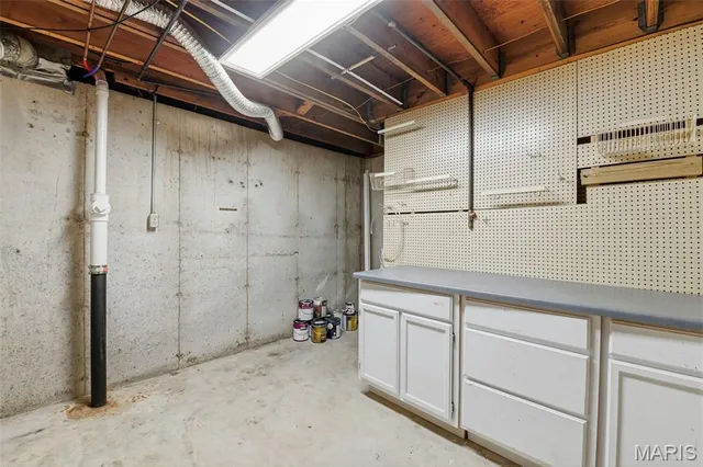 $295,900 | 3771 Baville Court, Florissant, MO 63034