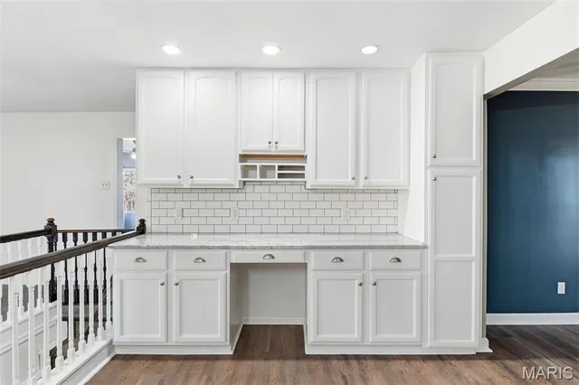 $295,900 | 3771 Baville Court, Florissant, MO 63034