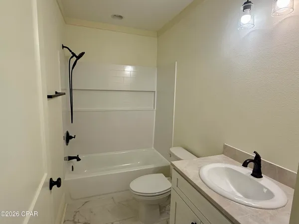 $949,900 | 145 6th Street, Apalachicola, FL 32320