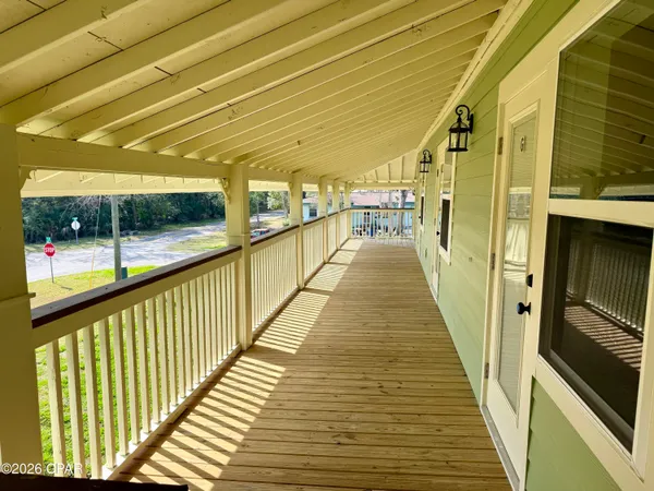 $949,900 | 145 6th Street, Apalachicola, FL 32320