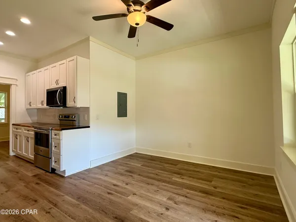 $949,900 | 145 6th Street, Apalachicola, FL 32320