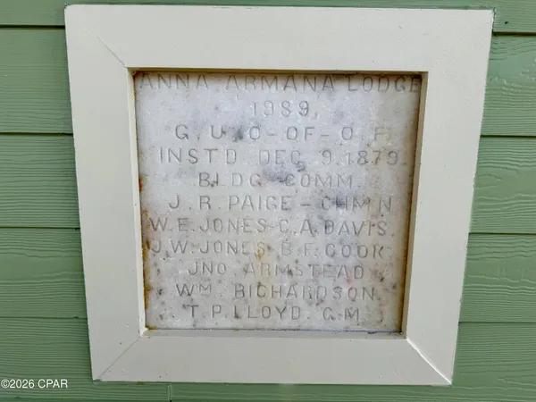 $949,900 | 145 6th Street, Apalachicola, FL 32320