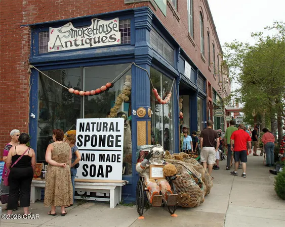 $949,900 | 145 6th Street, Apalachicola, FL 32320