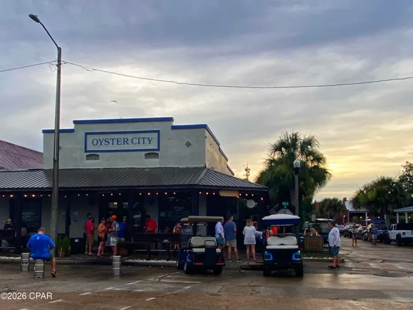 $949,900 | 145 6th Street, Apalachicola, FL 32320