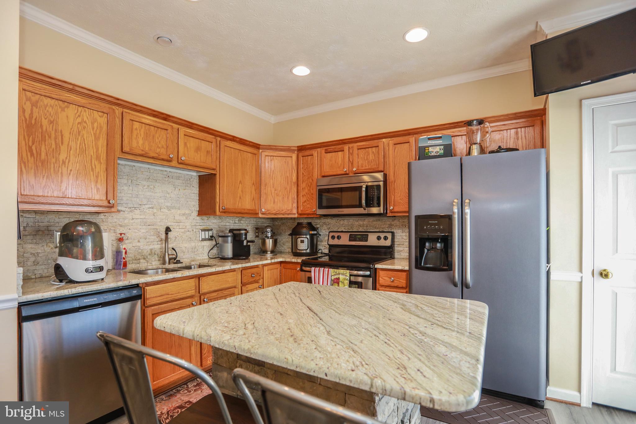 9705 Leasdale Road Baltimore, MD 21237 - Photo 9 of 53 Gallery Image 9