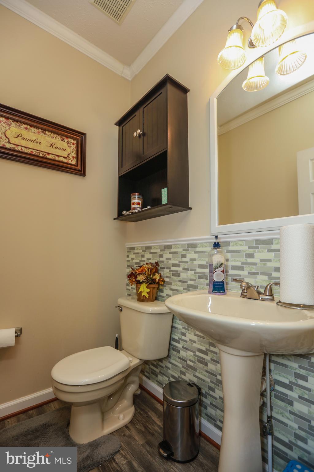 9705 Leasdale Road Baltimore, MD 21237 - Photo 10 of 53 Gallery Image 10