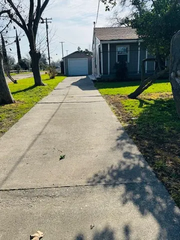 $399,900 | 640 Santa Ana Avenue, Sacramento, CA 95838