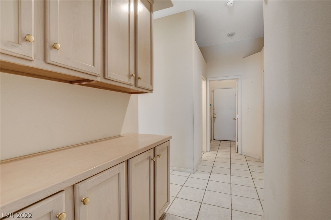 10024 Pinnacle View Place Las Vegas, NV 89134 - Photo 16 of 44