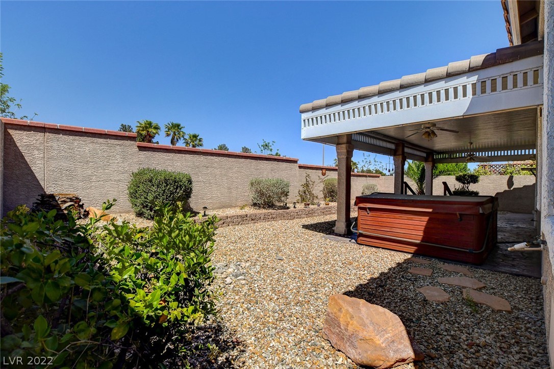 10024 Pinnacle View Place Las Vegas, NV 89134 - Photo 38 of 44