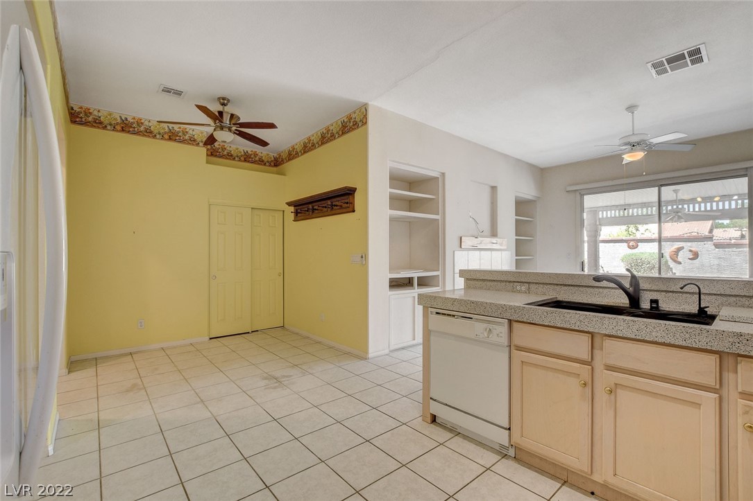 10024 Pinnacle View Place Las Vegas, NV 89134 - Photo 7 of 44