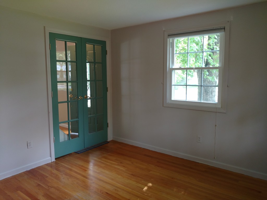 121 Jeffrey Road Springfield, MA 01119 - Photo 10 of 11
