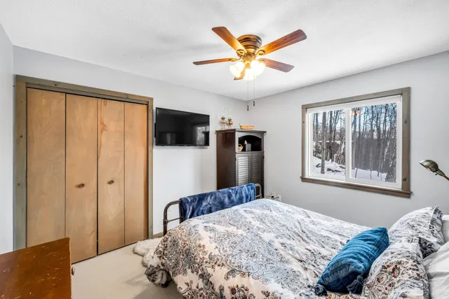 $439,000 | 22 Lower Howe's Road, Wilmington, VT 05363