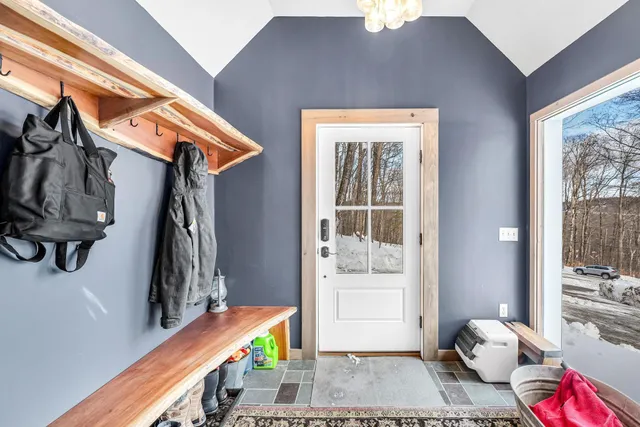 $439,000 | 22 Lower Howe's Road, Wilmington, VT 05363