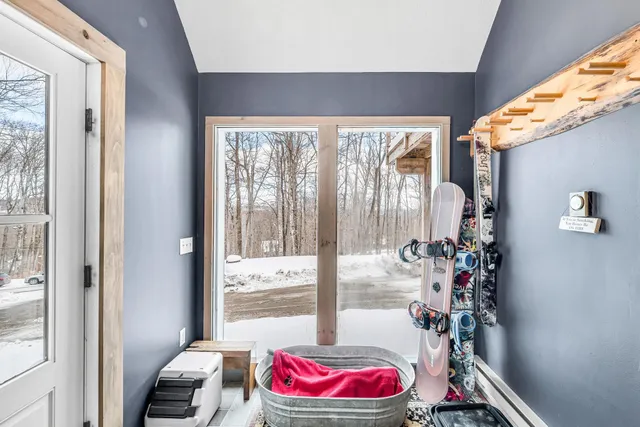 $439,000 | 22 Lower Howe's Road, Wilmington, VT 05363