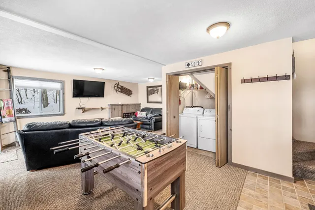 $439,000 | 22 Lower Howe's Road, Wilmington, VT 05363