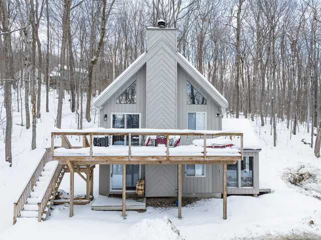 $439,000 | 22 Lower Howe's Road, Wilmington, VT 05363