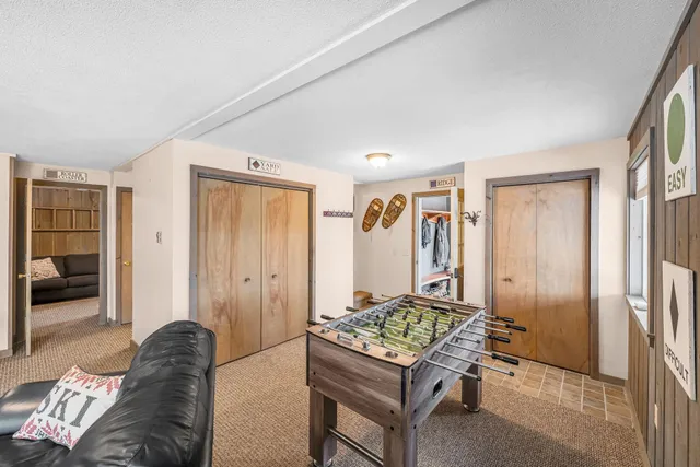 $439,000 | 22 Lower Howe's Road, Wilmington, VT 05363