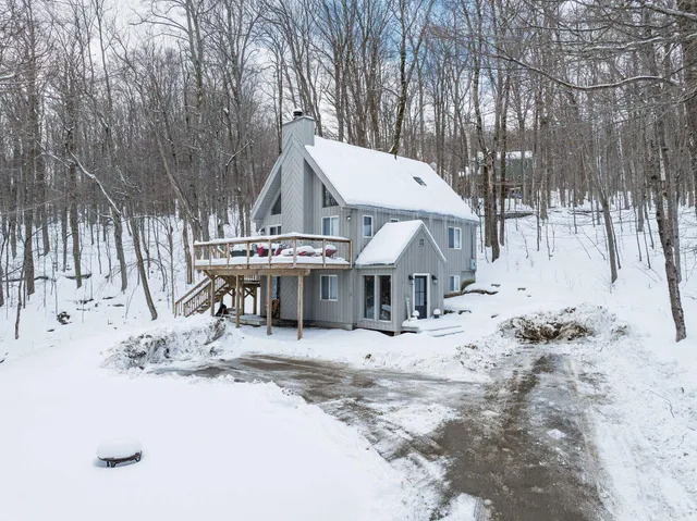 $439,000 | 22 Lower Howe's Road, Wilmington, VT 05363
