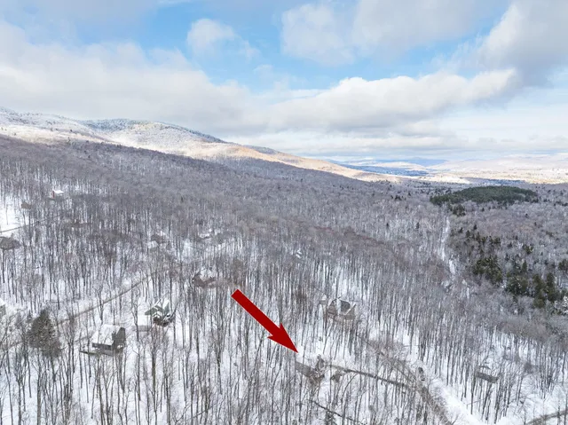 $439,000 | 22 Lower Howe's Road, Wilmington, VT 05363