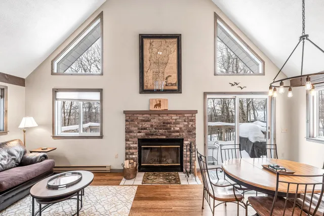 $439,000 | 22 Lower Howe's Road, Wilmington, VT 05363