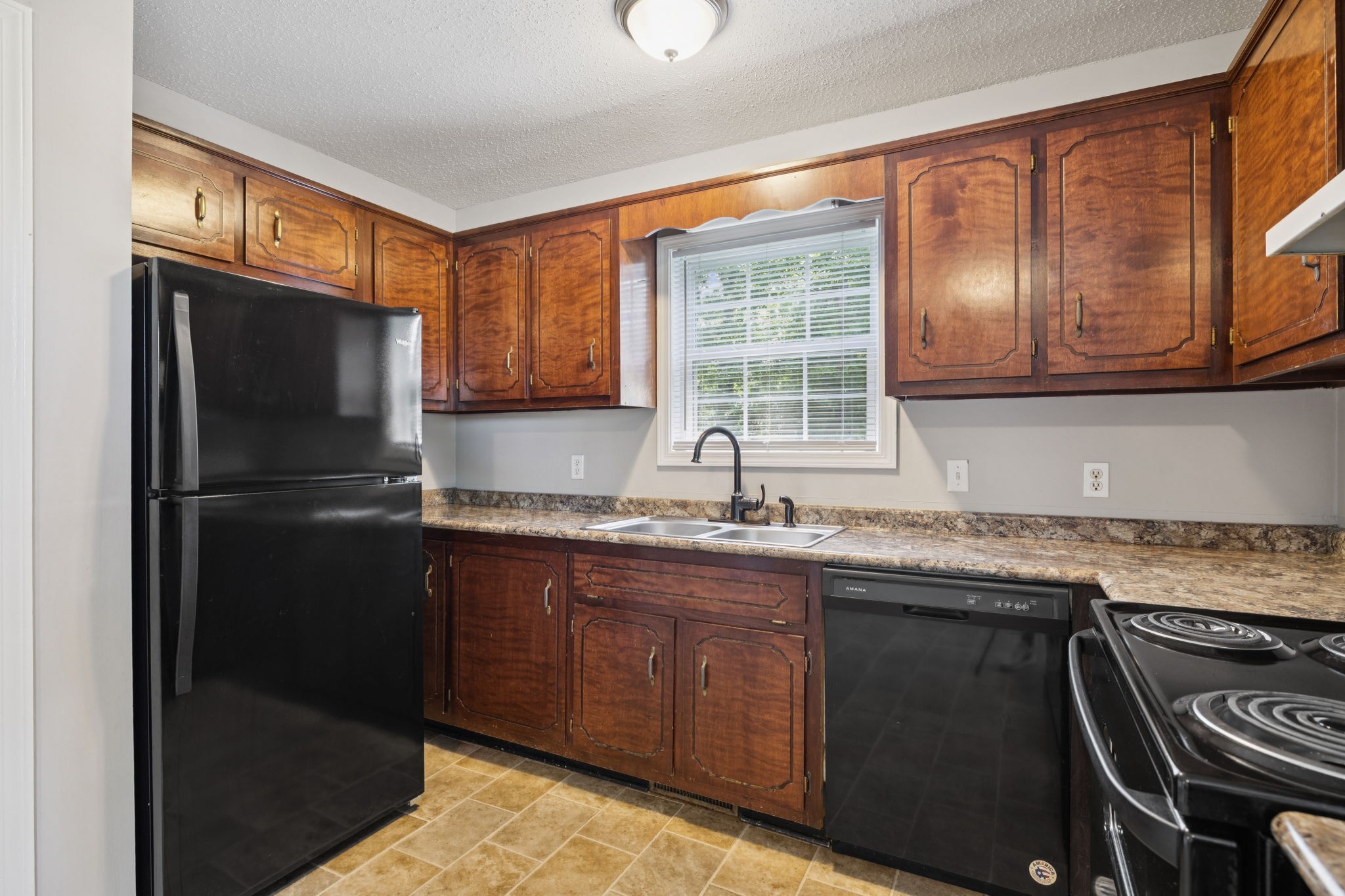 560 Grays Chapel Road Cunningham, TN 37052 - Photo 6 of 25 Gallery Image 6