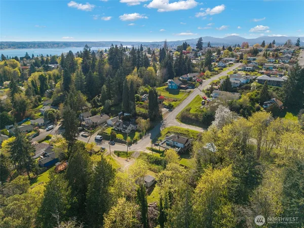 $349,000 | 2022 Northeast Jensen Avenue, Bremerton, WA 98310
