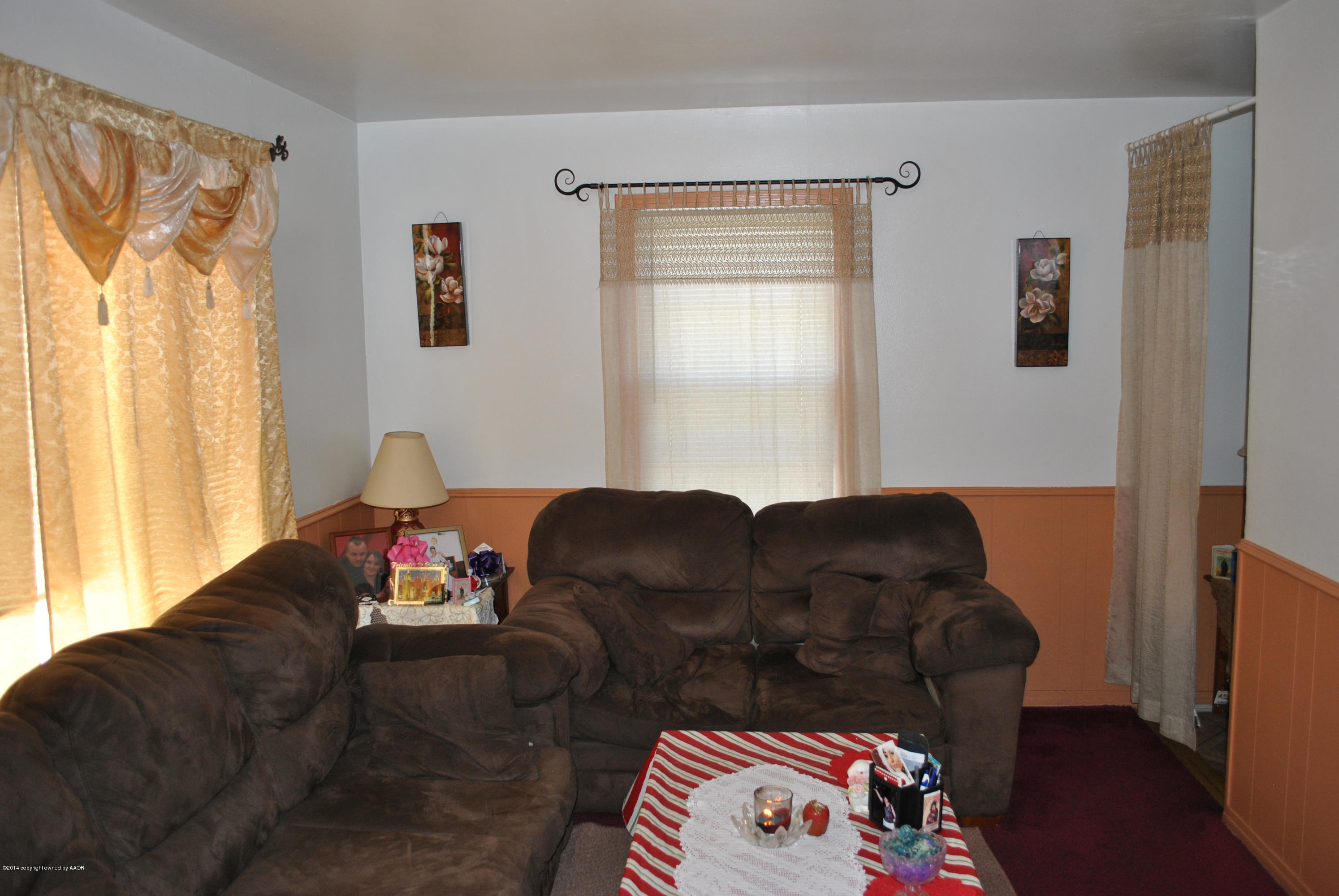 4625 Cline Road Amarillo, TX 79110 - Photo 13 of 16 a living room with furniture and a window