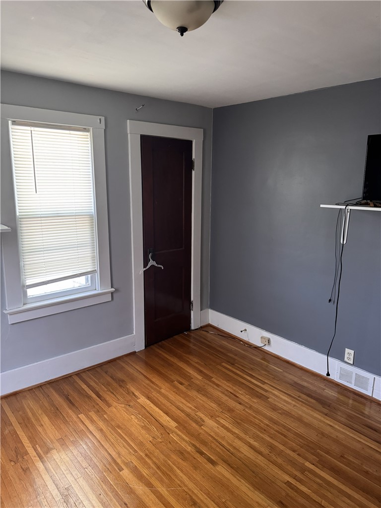 94 Wetmore Park Rochester, NY 14606 - Photo 7 of 19