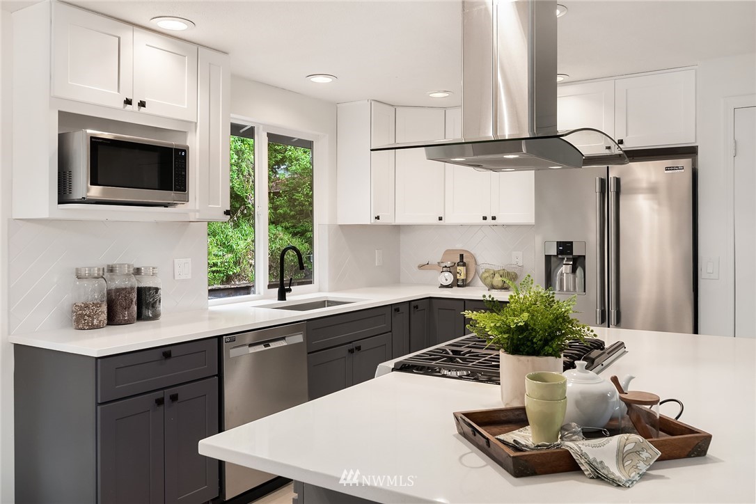 22014 4th Place West Bothell, WA 98021 - Photo 12 of 29