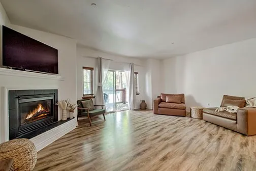 $628,000 | 801 Lakepoint Drive, Unit B17, Frisco, CO 80443