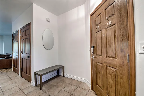 a view of a entryway with furniture