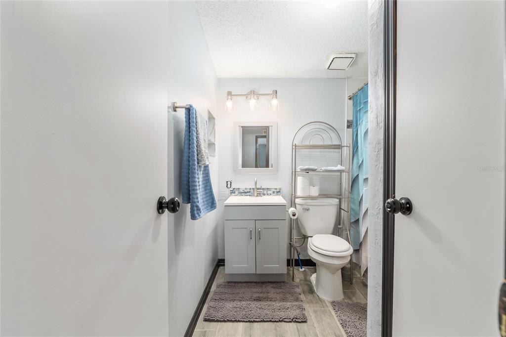 6832 Northeast 3rd Place Ocala, FL 34470 - Photo 39 of 70